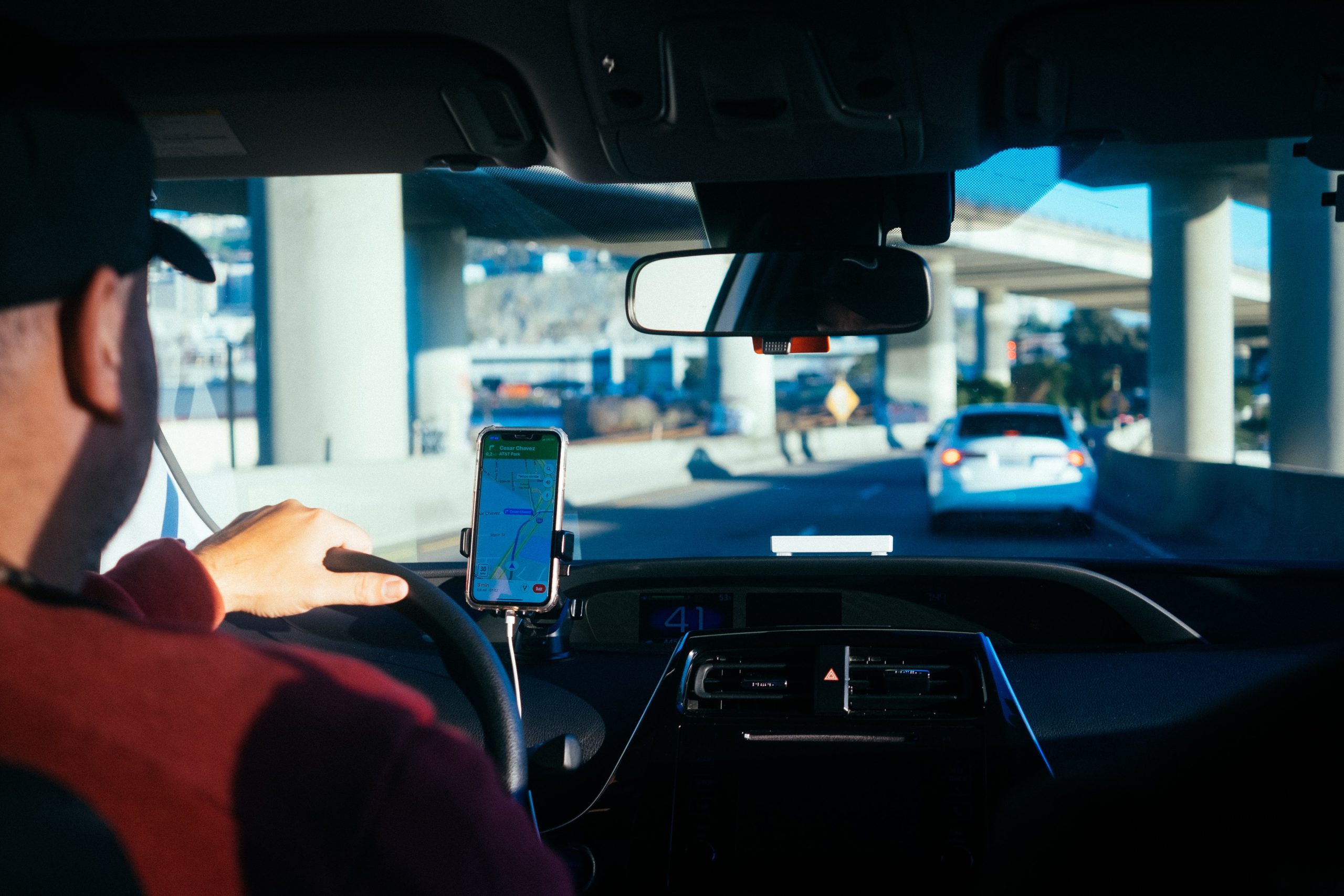 Read more about the article Can an ex-felon work as a Lyft driver?
