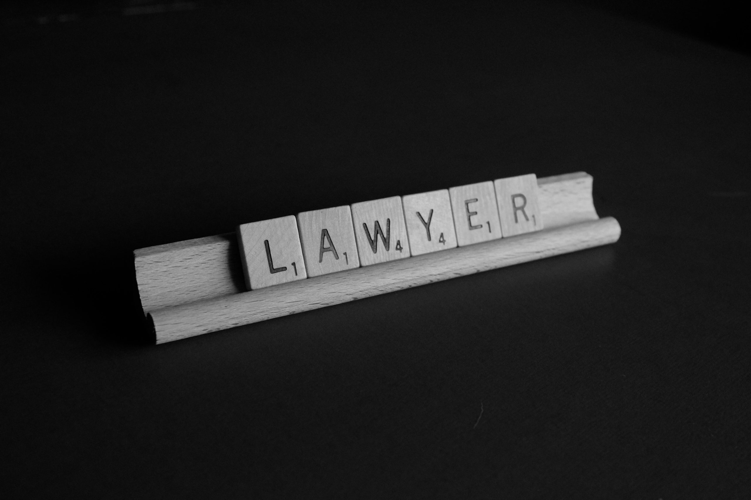 Read more about the article Is It The Right Decision For Felons Becoming A Lawyer?