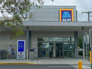Read more about the article Does Aldi Supermarket Hire Felons?